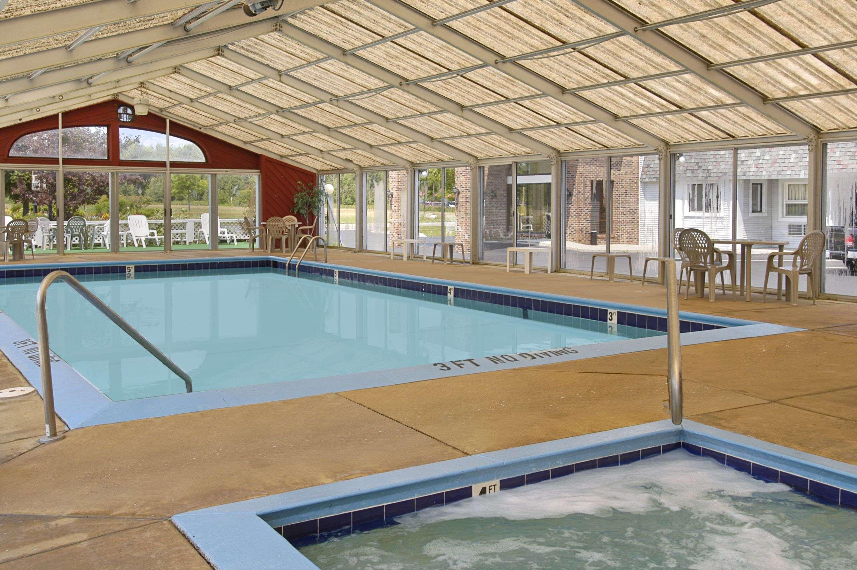 Days Inn By Wyndham Mackinaw City - Lakeview Eksteriør bilde