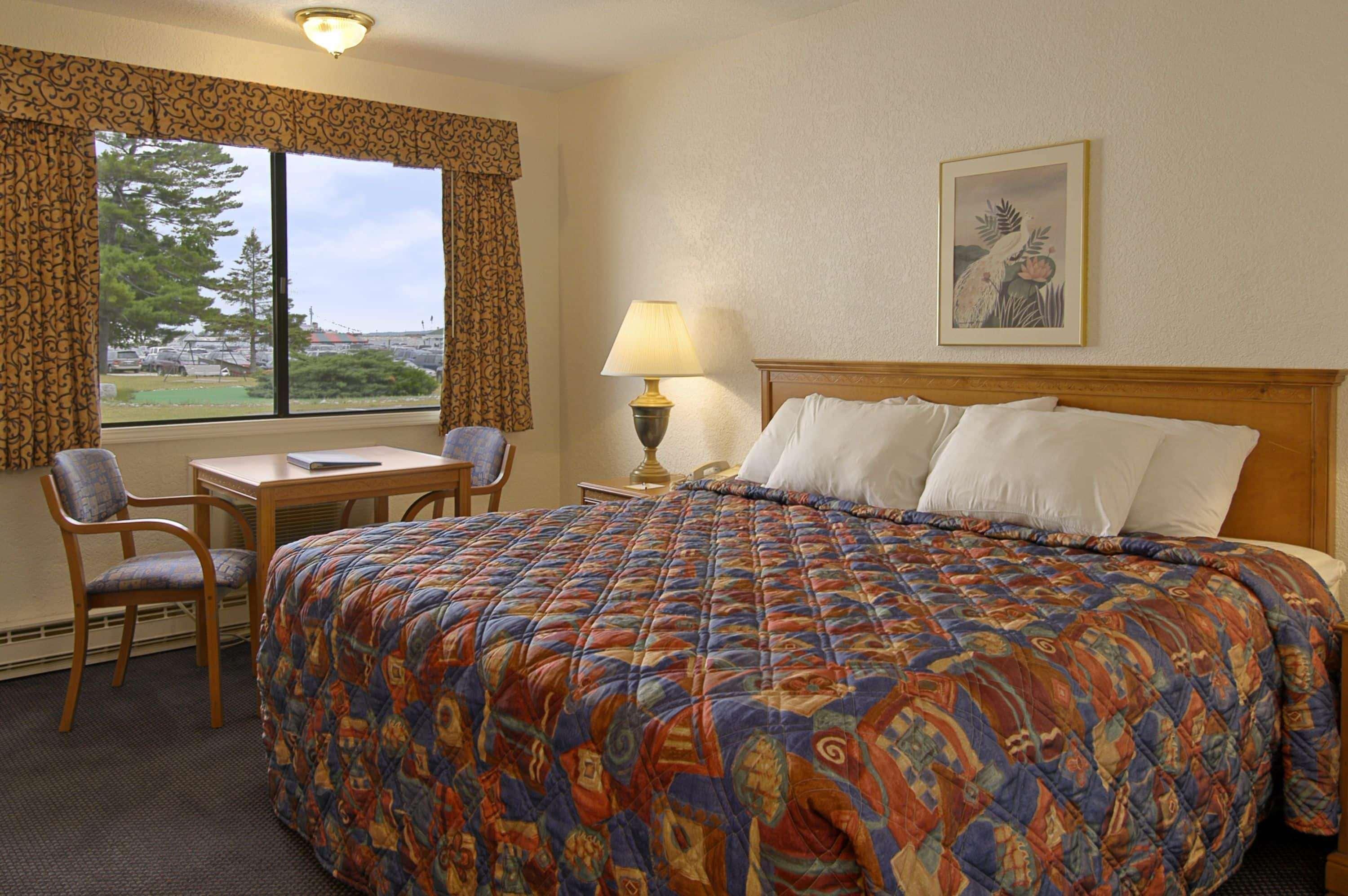 Days Inn By Wyndham Mackinaw City - Lakeview Eksteriør bilde