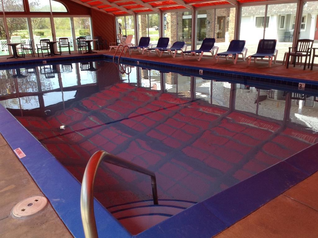 Days Inn By Wyndham Mackinaw City - Lakeview Eksteriør bilde